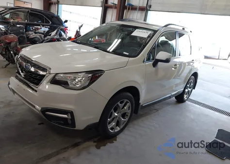 2017 Subaru Forester 2.5I Premium из США, поврежденный, VIN JF2SJAGC0HH596799